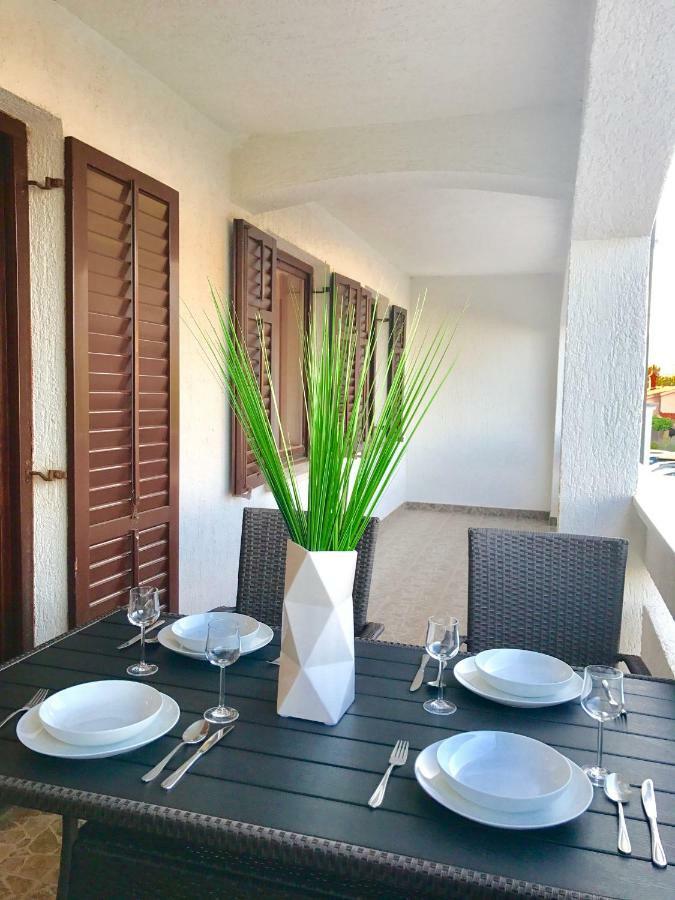 Apartmani Lisac Baška Exterior foto